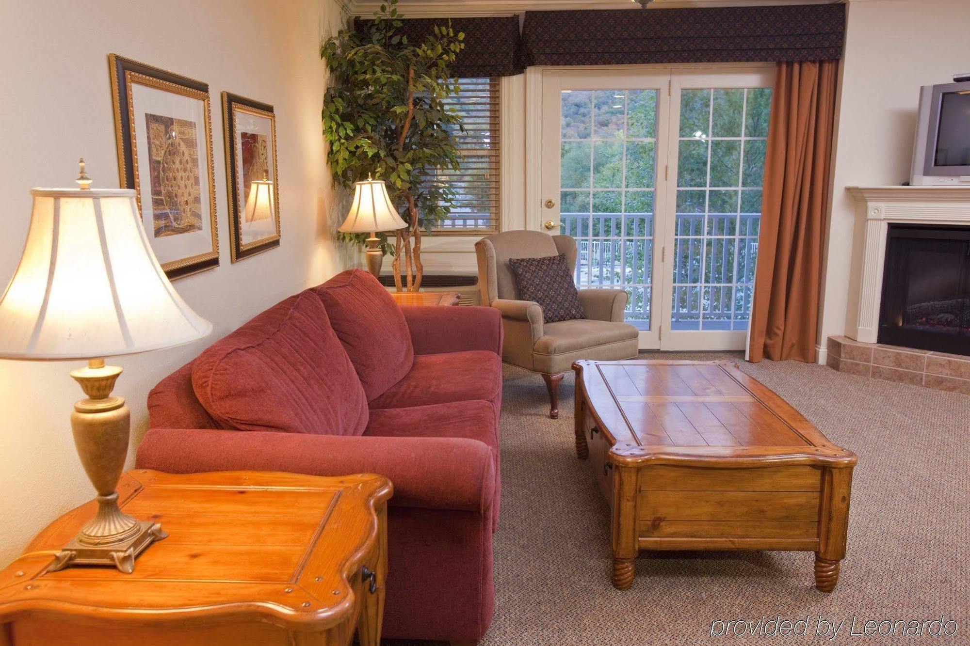 South Mountain Resort Lincoln Room photo